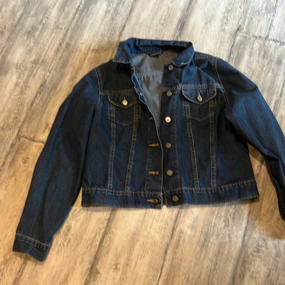 BNWOT Lands End jean jacket size 10-12 medium.